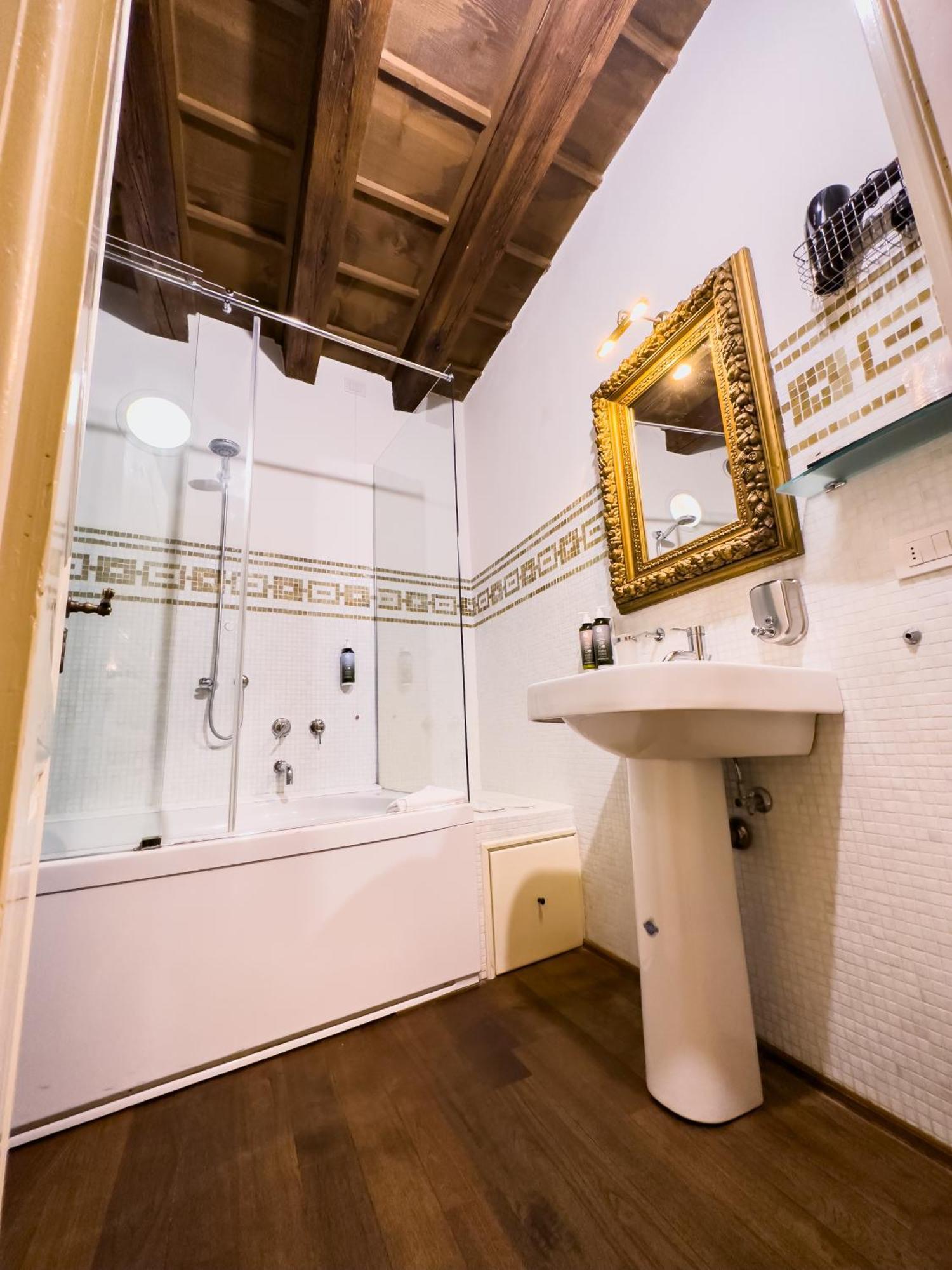 Truly Verona - Delle Erbe Suites Exteriér fotografie