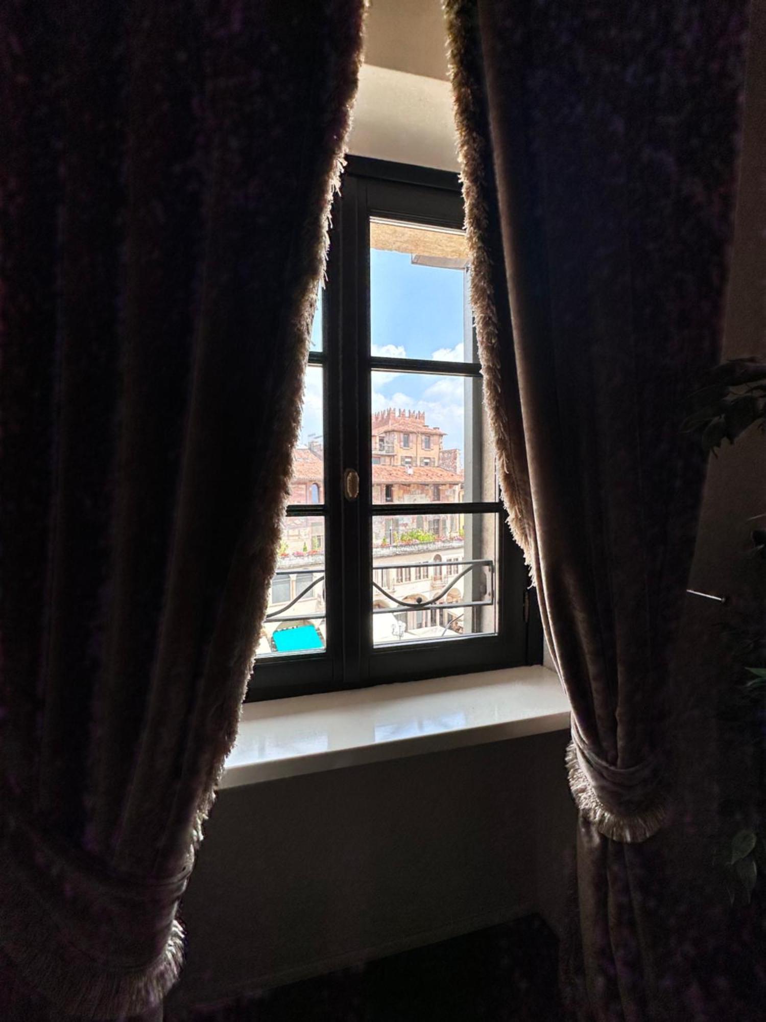 Truly Verona - Delle Erbe Suites Exteriér fotografie