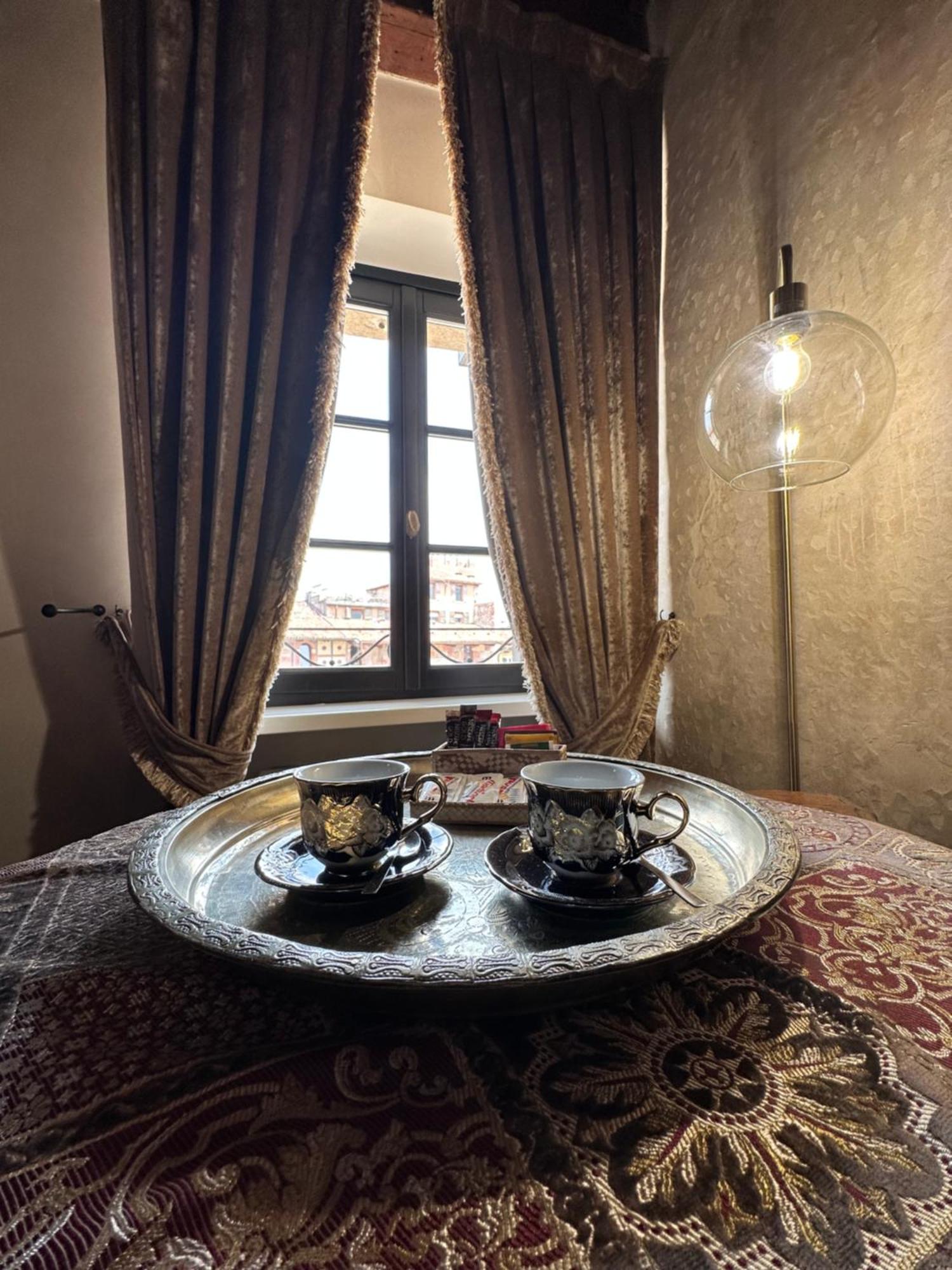 Truly Verona - Delle Erbe Suites Exteriér fotografie
