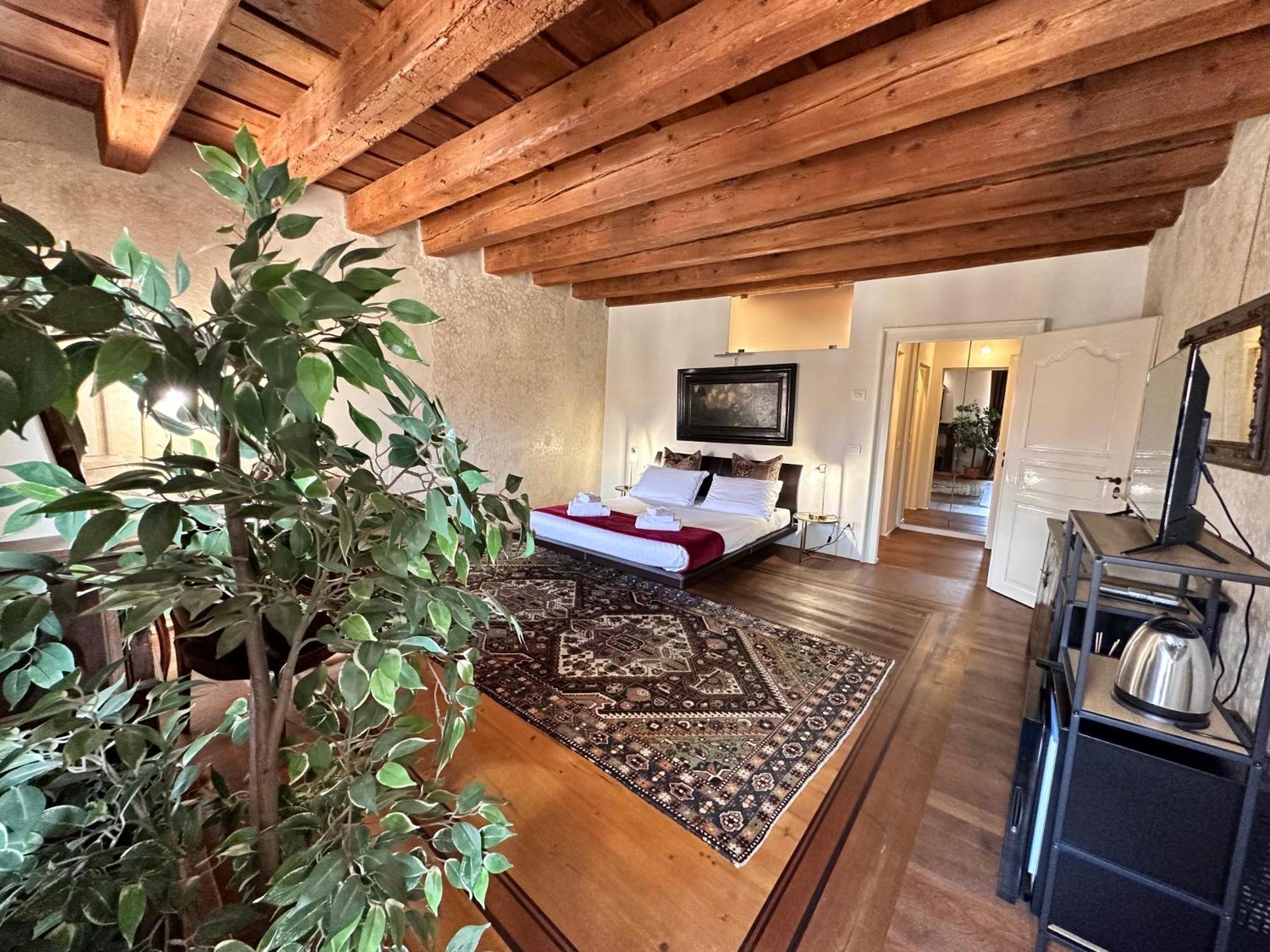 Truly Verona - Delle Erbe Suites Exteriér fotografie