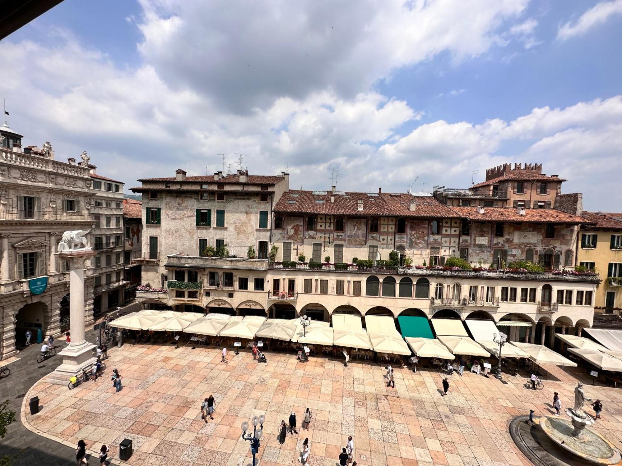 Truly Verona - Delle Erbe Suites Exteriér fotografie